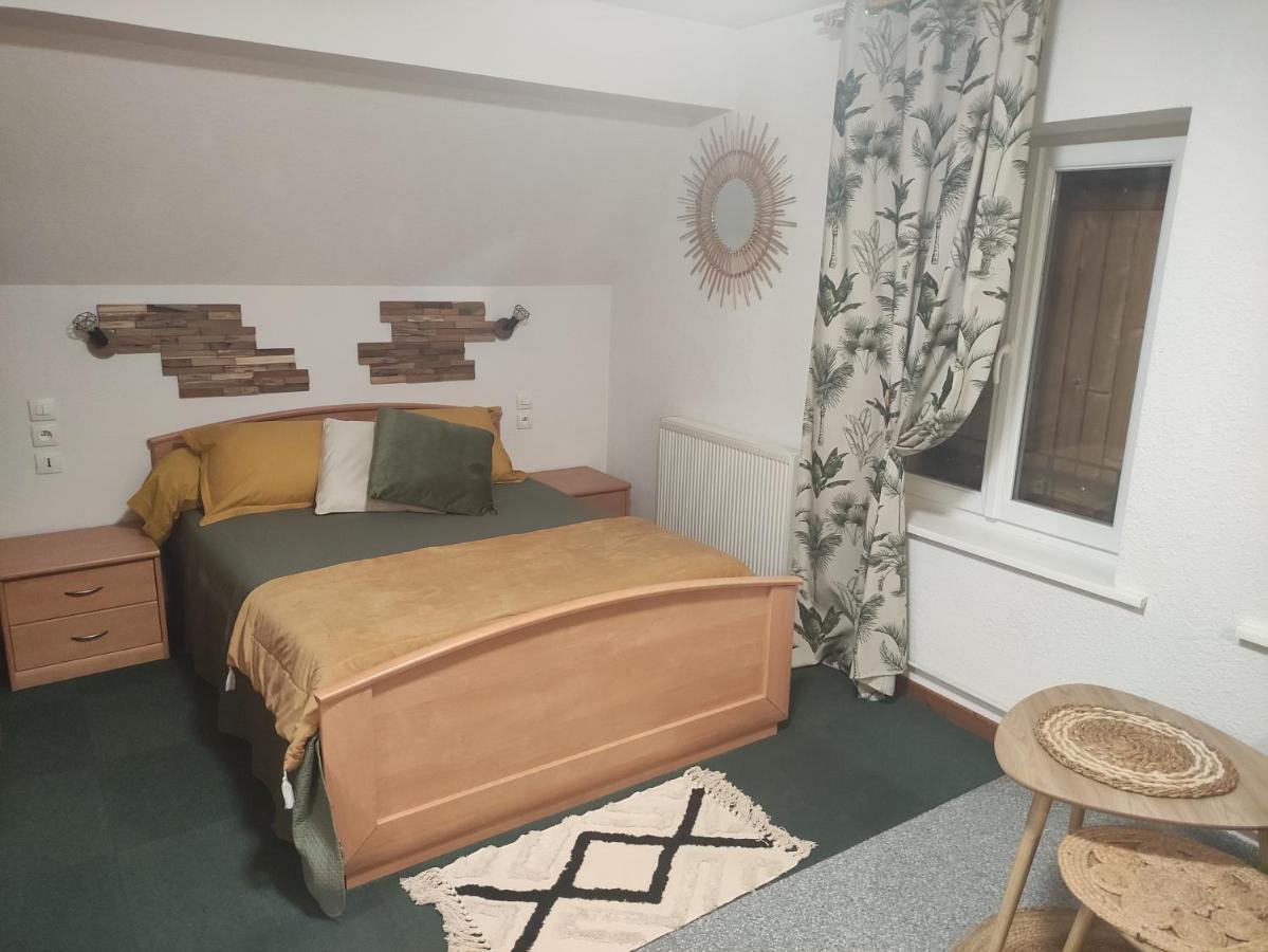 Les Studios Du Frankenthal Stosswihr Bilik gambar